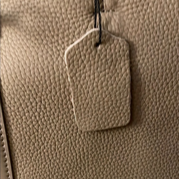 Elegant Tan Genuine Leather Tote Bag - Picture 13 of 13